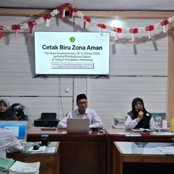 Kasi Penmad Kemenag Agam Beri Pembinaan GTK MTsN 1 Agam, Bah