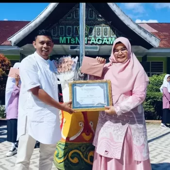 Penerimaan Rapor dan Penghargaan Juara Warnai Penutupan Seme