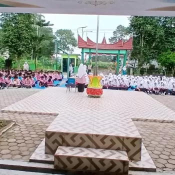 Belajar dari Lebah, Siswa MTsN 1 Agam Diajak Jadi Pribadi ya