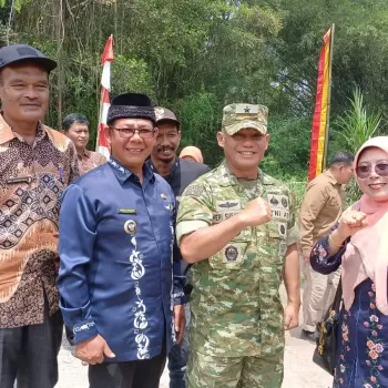 MTsN 1 Agam Meriahkan Peresmian Jembatan Garuda Merah Putih,