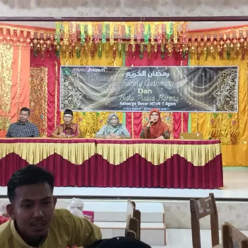MTsN 1 Agam Tutup Pembelajaran Ramadhan 1445H Dengan Rangkai