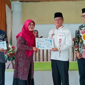MTsN 1 Agam Raih Dua Penghargaan dari Kementerian Agama Kabu