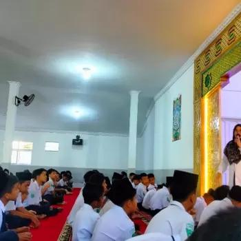 MTsN 1 Agam Tegaskan Komitmen Disiplin dan Karakter: Siswa d
