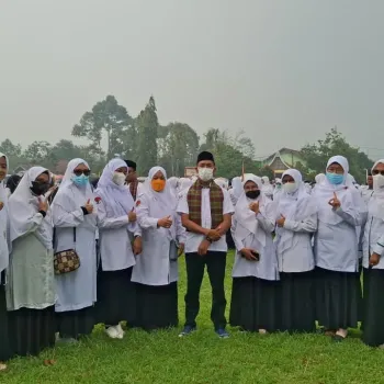 MTsN 1 Agam Ikuti Upacara Peringatan Hari Santri Nasional 20