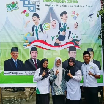Lidya Wakili MTsN 1 Agam di OMI Tingkat Provinsi Sumatera Ba