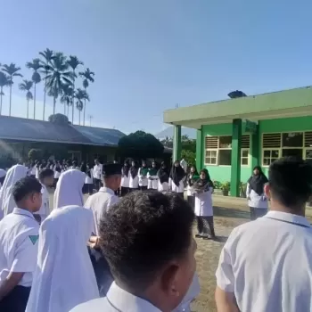 Hari Pertama Ujian Madrasah, Kepala MTsN 1 Agam Tekankan Dis